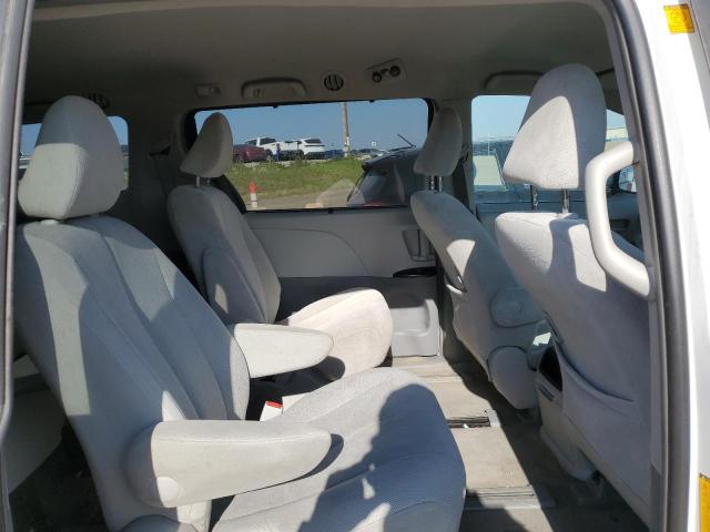 5TDJK3DC4CS040779 - 2012 TOYOTA SIENNA LE 白色 照片 11