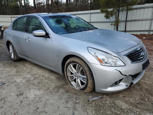 JN1CV6AR2FM520803 - 2015 INFINITI Q40 SILVER photo 4