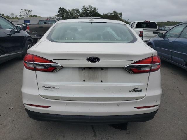 3FA6P0LU1KR157937 - 2019 FORD FUSION SE 白色 照片 6