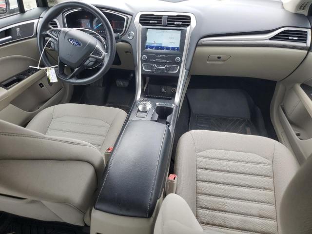 3FA6P0LU1KR157937 - 2019 FORD FUSION SE 白色 照片 8