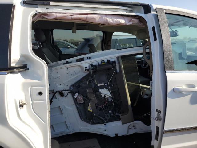 2C4RC1BG3FR545204 - 2015 CHRYSLER TOWN & COU TOURING WHITE photo 10