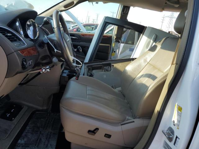 2C4RC1BG3FR545204 - 2015 CHRYSLER TOWN & COU TOURING WHITE photo 7