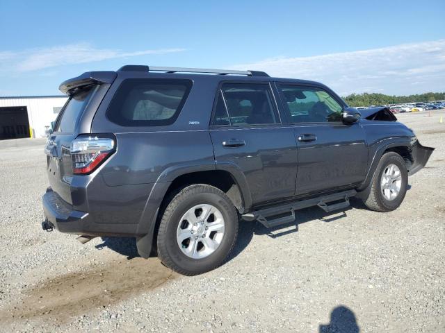 JTEFU5JR5N5251806 - 2022 TOYOTA 4RUNNER SR5 灰色 照片 3