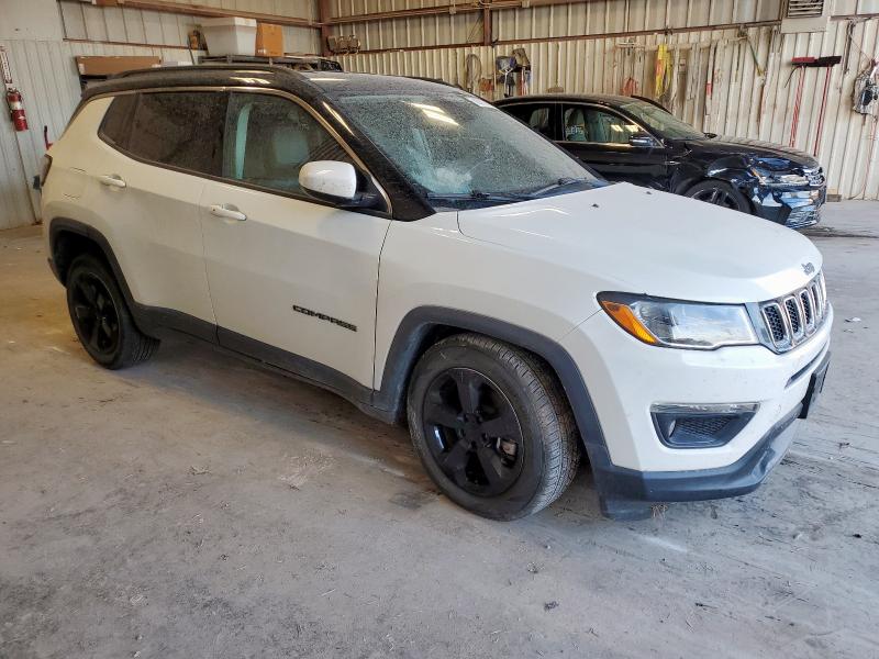 3C4NJCBBXJT240907 - 2018 JEEP COMPASS LATITUDE 白色 照片 4