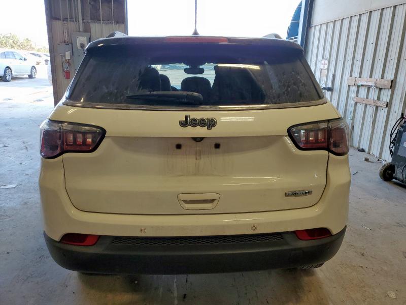 3C4NJCBBXJT240907 - 2018 JEEP COMPASS LATITUDE 白色 照片 6