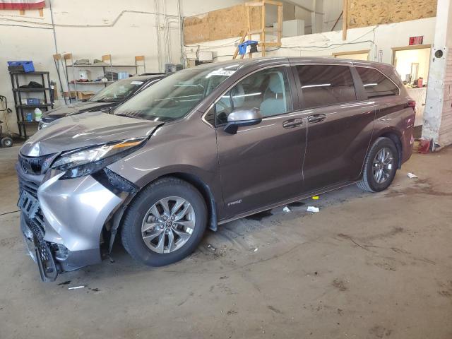 2021 TOYOTA SIENNA LE, 