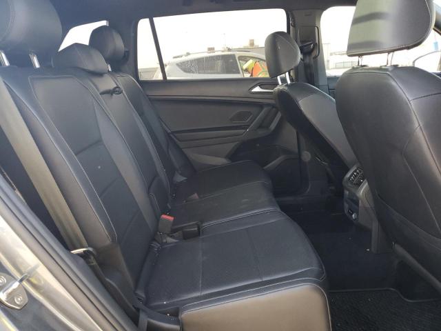 3VV2B7AXXLM117921 - 2020 VOLKSWAGEN TIGUAN SE 灰色 照片 11