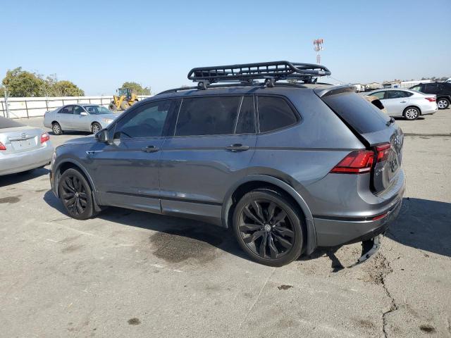 3VV2B7AXXLM117921 - 2020 VOLKSWAGEN TIGUAN SE 灰色 照片 2