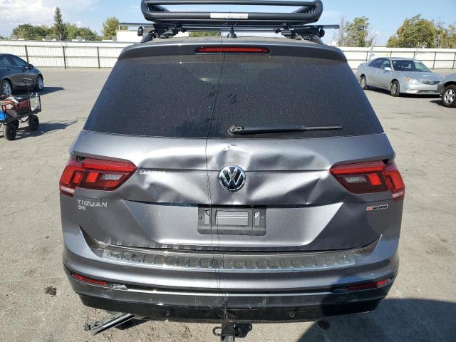 3VV2B7AXXLM117921 - 2020 VOLKSWAGEN TIGUAN SE 灰色 照片 6