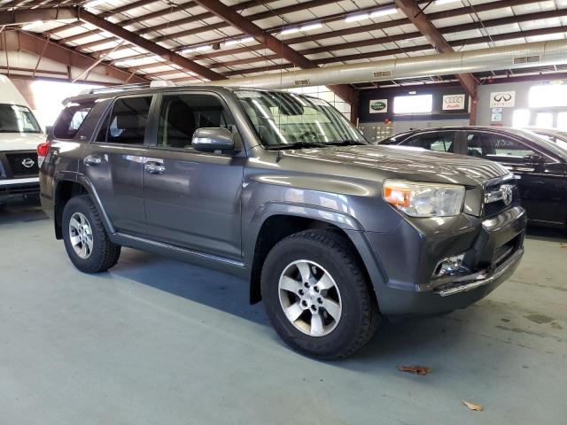 JTEBU5JR7C5103930 - 2012 TOYOTA 4RUNNER SR5 GRAY photo 4