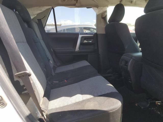 JTEBU5JR0G5349661 - 2016 TOYOTA 4RUNNER SR5/SR5 PREMIUM 银色 照片 11