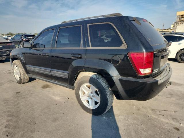 1J4GR48K66C142257 - 2006 JEEP GRAND CHEROKEE LAREDO BLACK photo 2