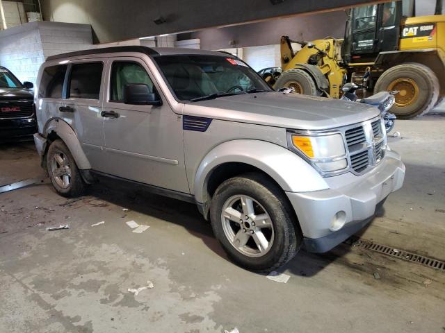 1D8GT58K47W614096 - 2007 DODGE NITRO SLT SILVER photo 4