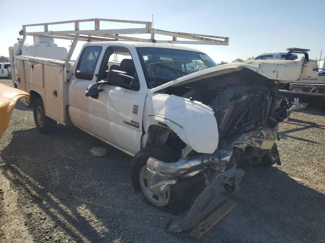1GBHC29265E244082 - 2005 CHEVROLET SILVERADO C2500 HEAVY DUTY WHITE photo 4