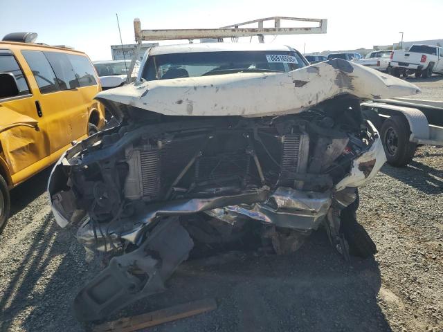 1GBHC29265E244082 - 2005 CHEVROLET SILVERADO C2500 HEAVY DUTY WHITE photo 5