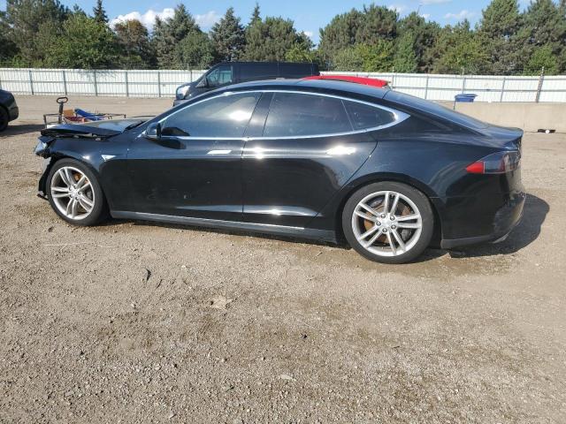 5YJSA1DN0DFP04207 - 2013 TESLA MODEL S Czarny zdjęcie 2