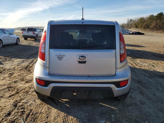 KNDJT2A55D7771553 - 2013 KIA SOUL SILVER photo 6