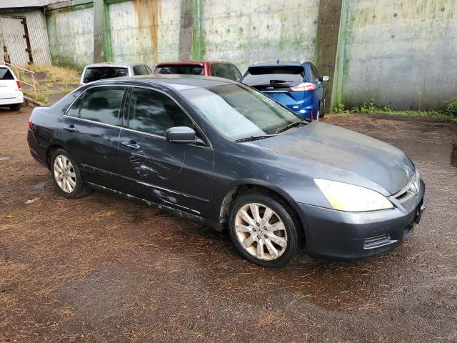 1HGCM664X7A066320 - 2007 HONDA ACCORD SE GRAY photo 4