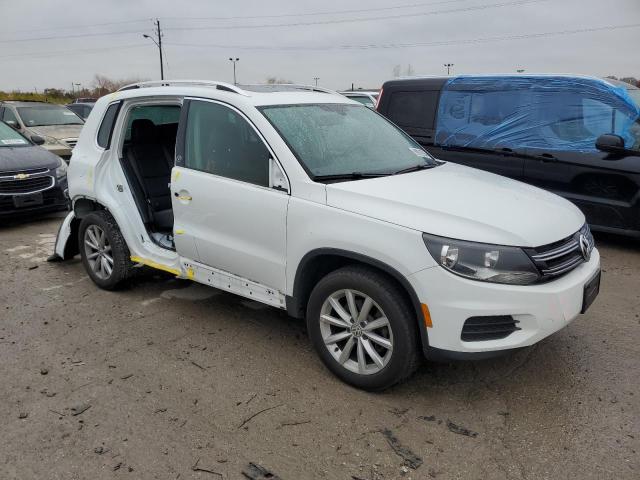 WVGSV7AX3HW511611 - 2017 VOLKSWAGEN TIGUAN WOLFSBURG WHITE photo 4