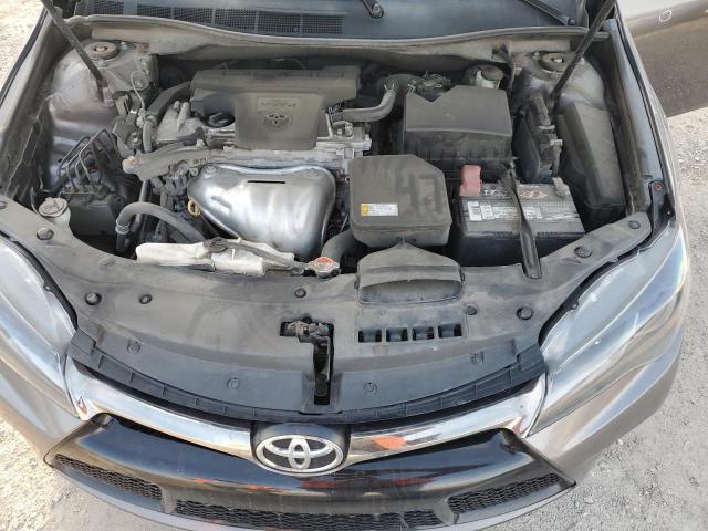 4T1BF1FK8GU553399 - 2016 TOYOTA CAMRY LE GRAY photo 11