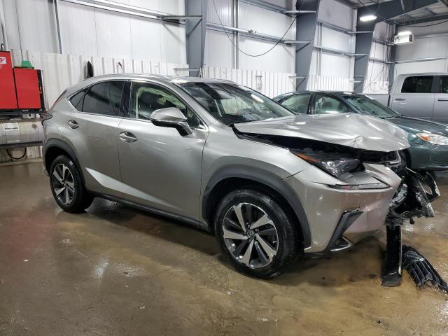 JTJBARBZ9J2166154 - 2018 LEXUS NX 300 BASE 银色 照片 4