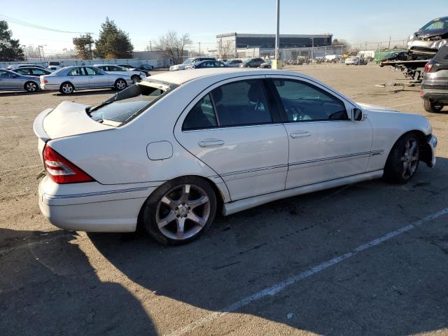 WDBRF52HX7F908127 - 2007 MERCEDES-BENZ C 230 WHITE photo 3