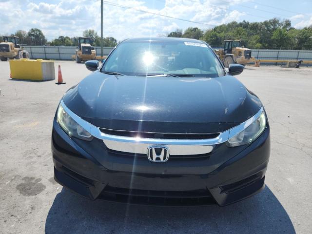 19XFC2F50JE020144 - 2018 HONDA CIVIC LX 黑色 照片 5