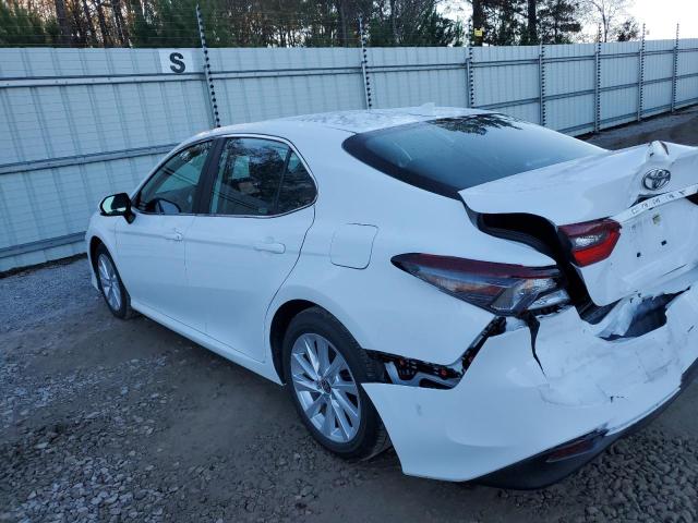 4T1C11AK2PU812866 - 2023 TOYOTA CAMRY LE WHITE photo 2