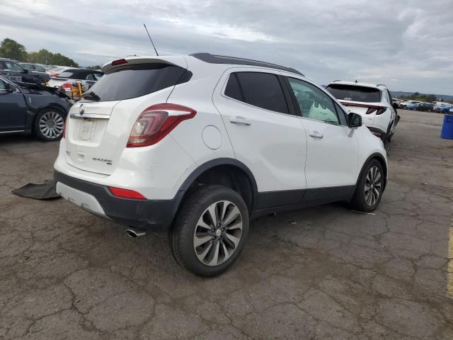 KL4CJESB8HB013921 - 2017 BUICK ENCORE PREFERRED WHITE photo 3