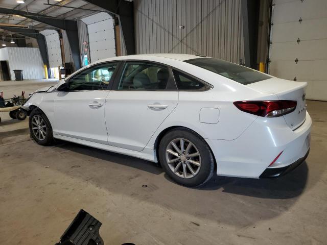 5NPE24AF0JH606557 - 2018 HYUNDAI SONATA SE WHITE photo 2