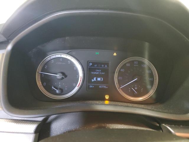 5NPE24AF0JH606557 - 2018 HYUNDAI SONATA SE WHITE photo 9