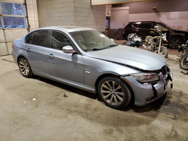 WBAPH7C56BE676334 - 2011 BMW 328 I BLUE photo 4