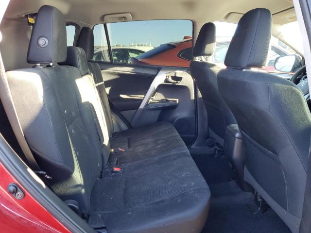 2T3BFREVXHW572393 - 2017 TOYOTA RAV4 LE 红色 照片 10