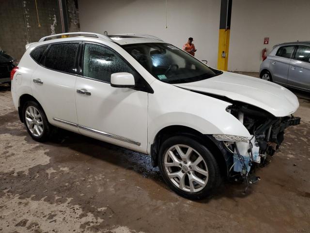 JN8AS5MV1BW255407 - 2011 NISSAN ROGUE S WHITE photo 4