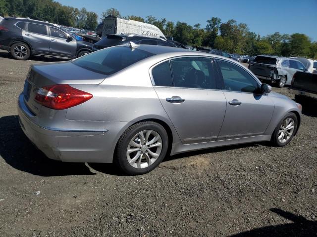 KMHGC4DD4CU177556 - 2012 HYUNDAI GENESIS 3.8L Сріблястий фото 3