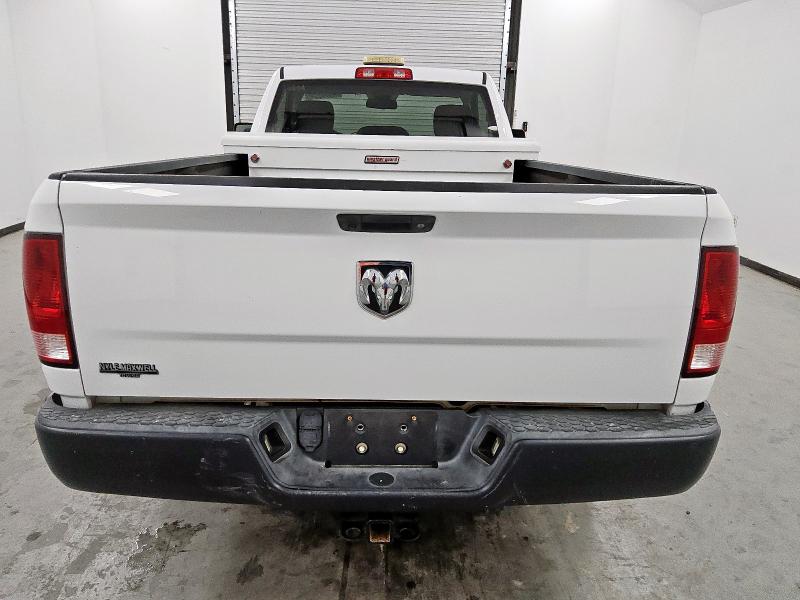 3C6JR6DT8JG137757 - 2018 RAM 1500 ST Biały zdjęcie 6