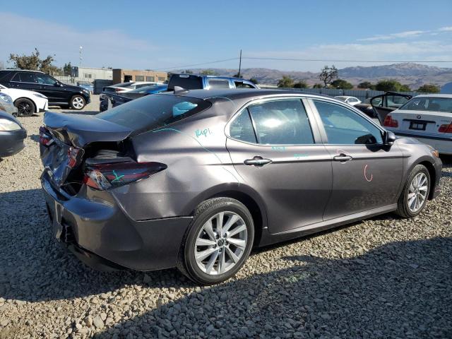 4T1R11AK7NU660414 - 2022 TOYOTA CAMRY LE 石墨色 照片 3