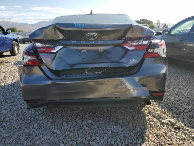 4T1R11AK7NU660414 - 2022 TOYOTA CAMRY LE 石墨色 照片 6