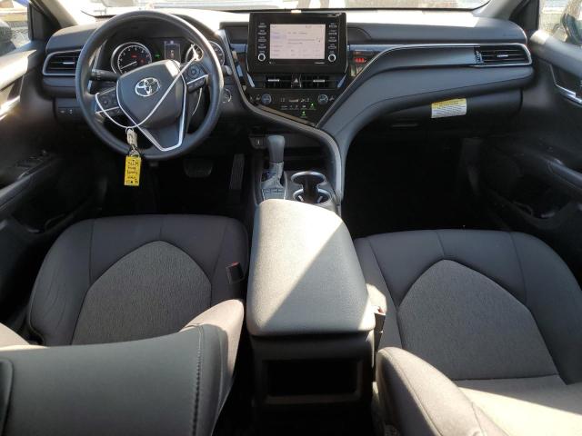 4T1R11AK7NU660414 - 2022 TOYOTA CAMRY LE 石墨色 照片 8