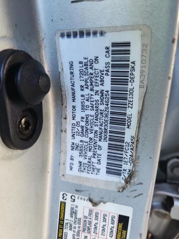 1NXBR30E36Z646254 - 2006 TOYT COROLLA CE Silber Foto 12