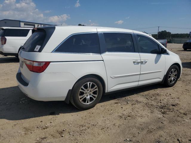 5FNRL5H60BB058683 - 2011 HONDA ODYSSEY EXL WHITE photo 3