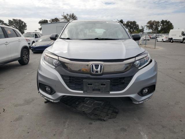 3CZRU5H10KM727316 - 2019 HONDA HR-V SPORT SILVER photo 5