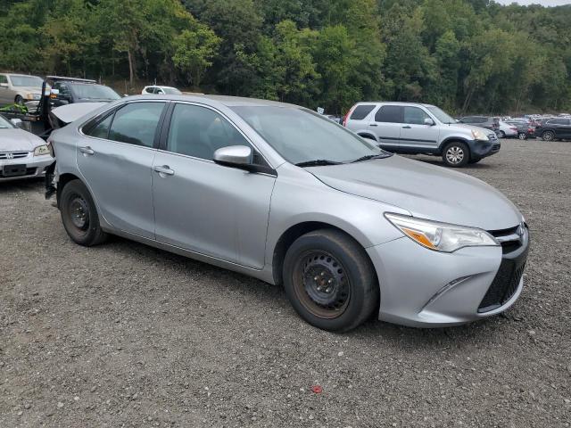 4T1BF1FK4HU626060 - 2017 TOYOTA CAMRY LE SILVER photo 4