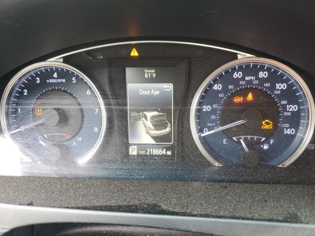 4T1BF1FK4HU626060 - 2017 TOYOTA CAMRY LE SILVER photo 9