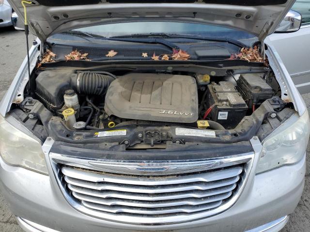 2A4RR8DG7BR784179 - 2011 CHRYSLER TOWN & COU TOURING L SILVER photo 11