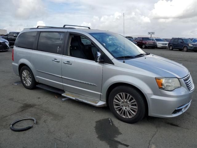 2A4RR8DG7BR784179 - 2011 CHRYSLER TOWN & COU TOURING L SILVER photo 4