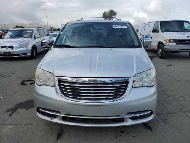 2A4RR8DG7BR784179 - 2011 CHRYSLER TOWN & COU TOURING L SILVER photo 5
