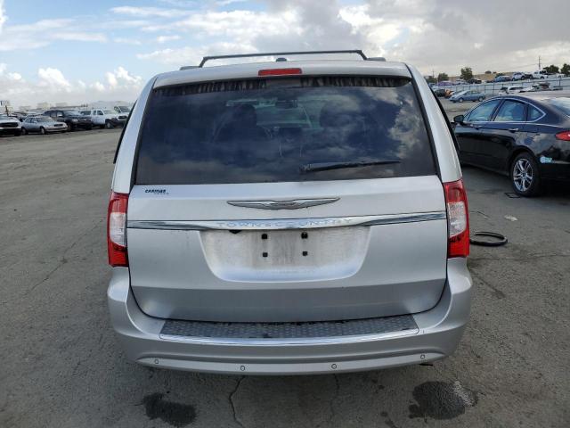 2A4RR8DG7BR784179 - 2011 CHRYSLER TOWN & COU TOURING L SILVER photo 6