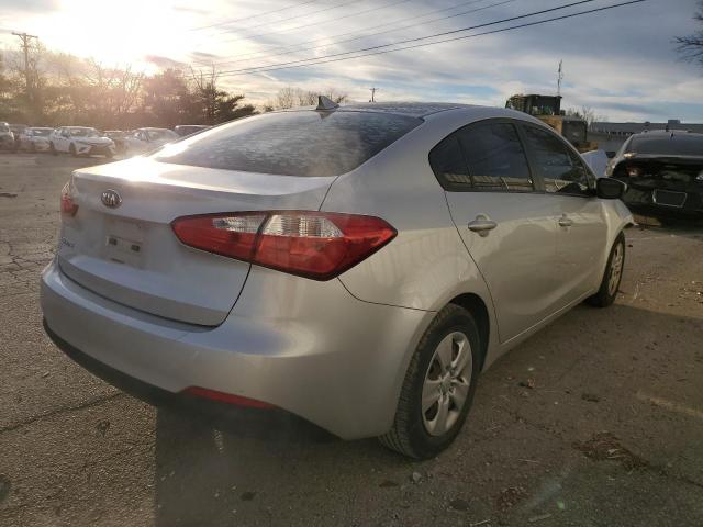 KNAFK4A67G5520561 - 2016 KIA FORTE LX SILVER photo 3