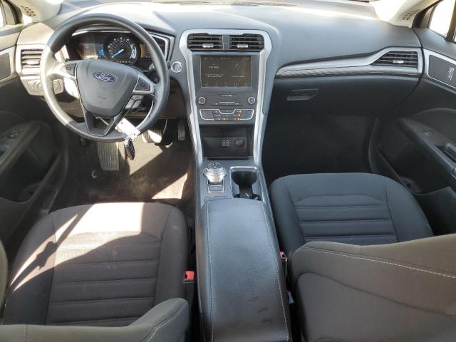 3FA6P0HD9KR213910 - 2019 FORD FUSION SE WHITE photo 8